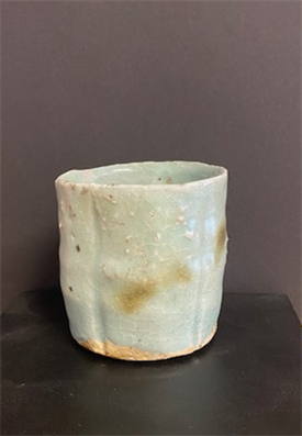 HANS VANGSØ - Kop celadon (111)